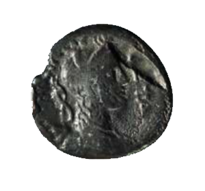 Busto drappeggiato di Diana a d., con arco e faretra sulla spalla; a d. GETA; a s. III VIR