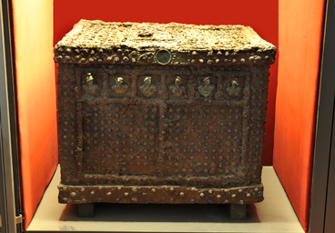 Museo Archeologico Nazionale di Napoli. Cassa di legno con rifiniture in bronzo. ©SBAN