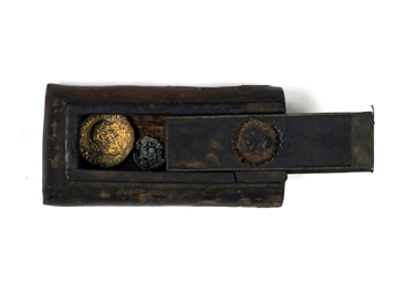 Ercolano. Wooden purse from the suburban area. Inv. 3277. ©SSBAPES